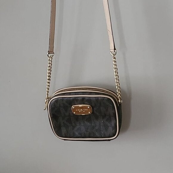 MICHAEL KORS CROSS BODY PURSE - Picture 2 of 5